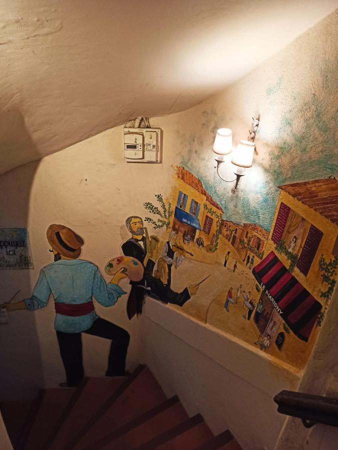 Apartamento La Maison Des Artistes Cotignac Exterior foto